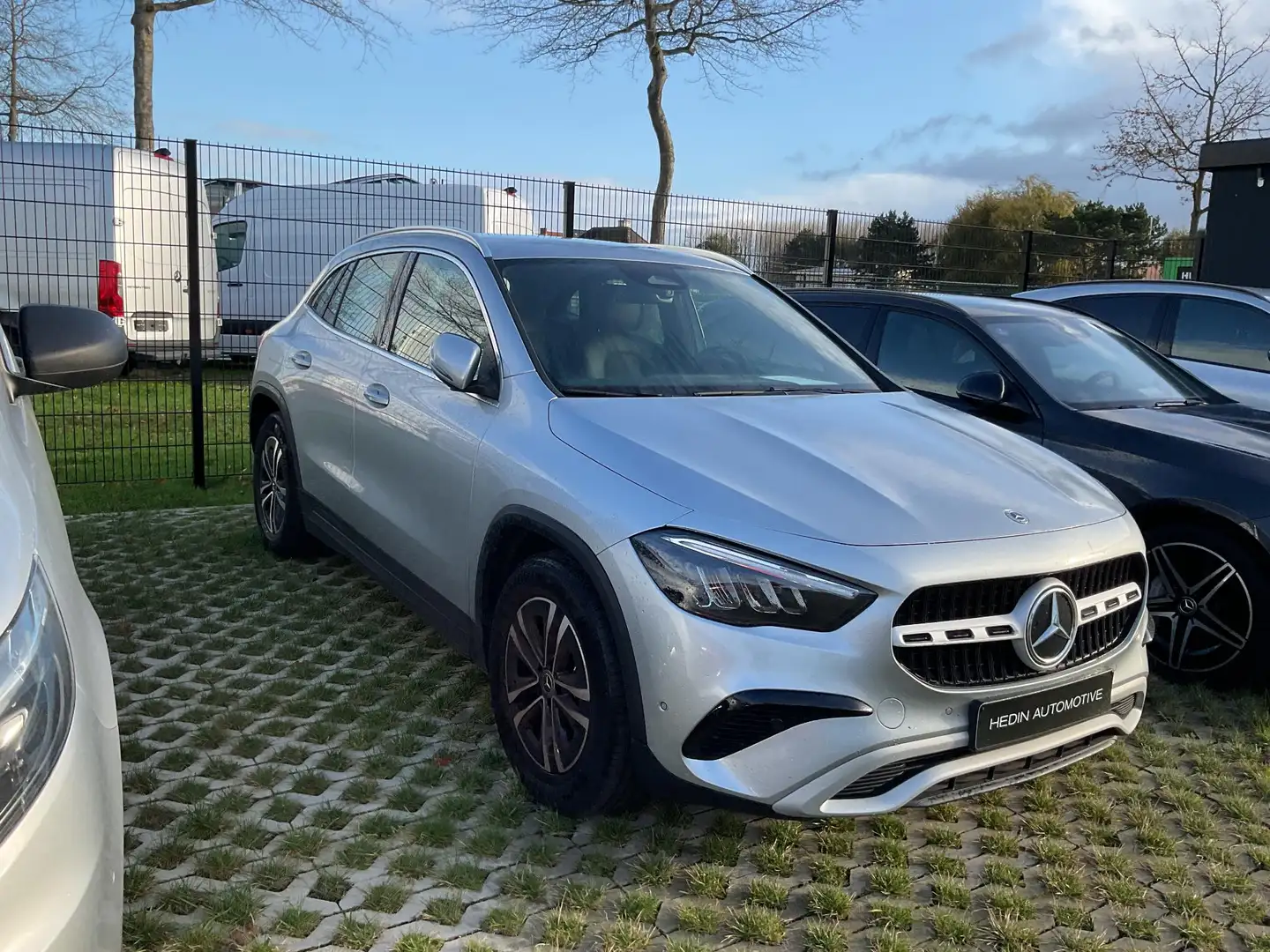 Mercedes-Benz GLA 180 Essential Line | Verwarmde Zetels | Achteruitrijca Argent - 2