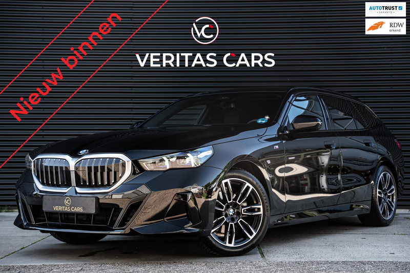 BMW 520 5-serie Touring 520i M-Sport Pro 208PK|BTW|Pano|Ca