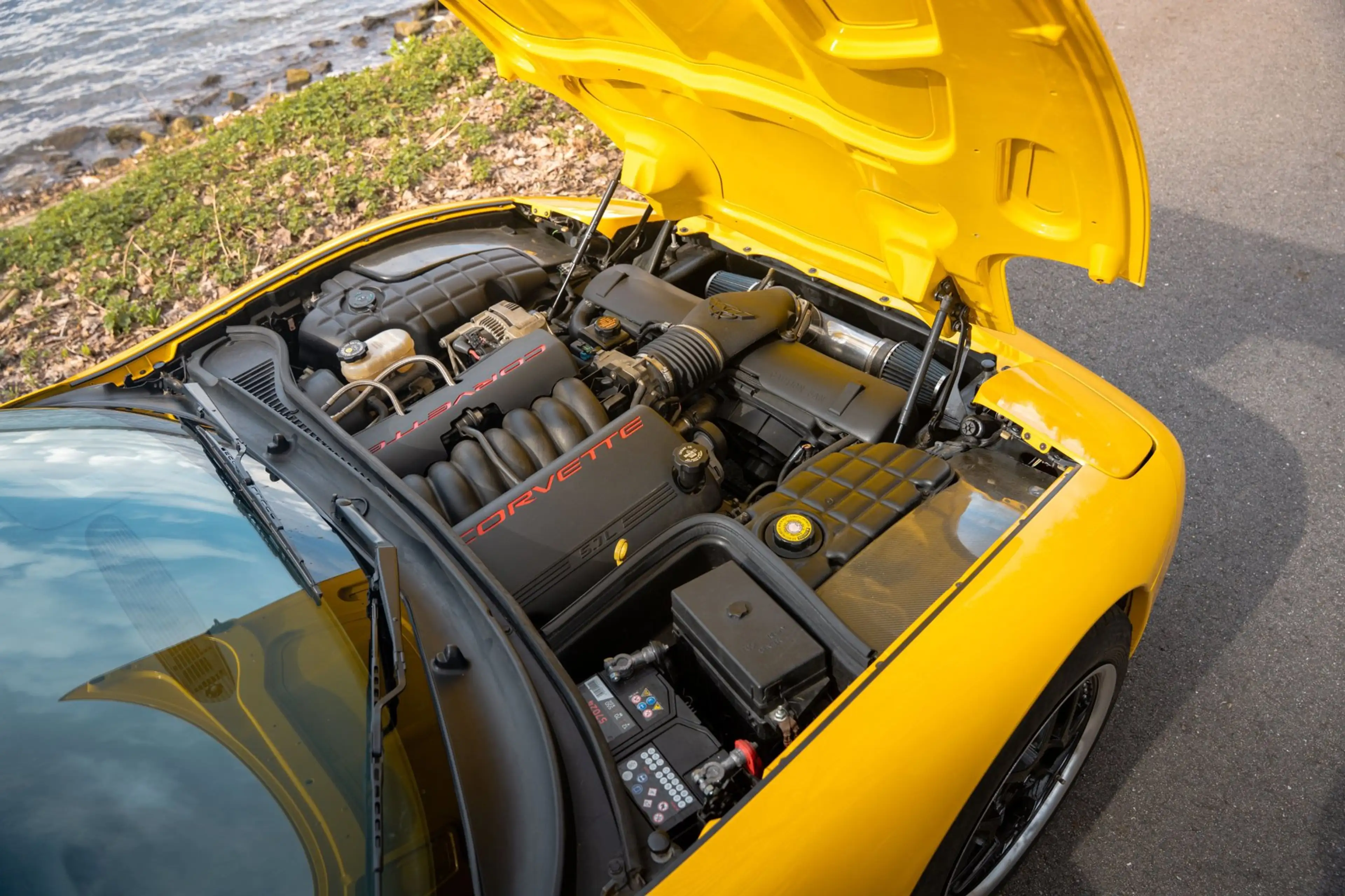 Chevrolet Corvette USA 5.7 Convertible 50th Anniversary — photo 26