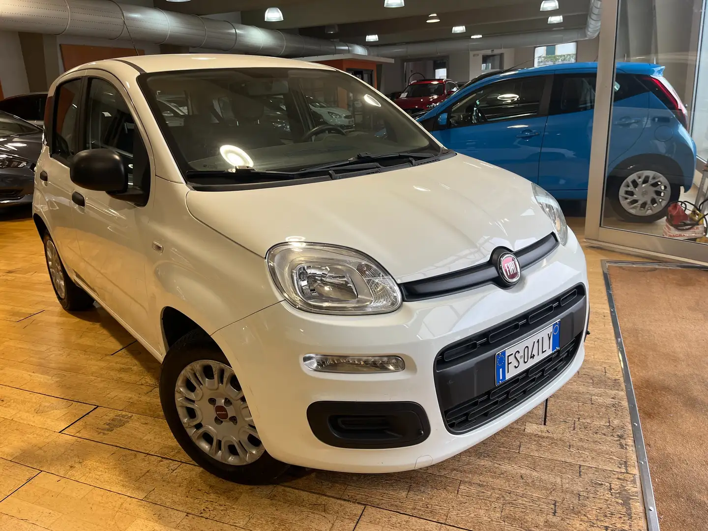 Fiat Panda Panda III 1.2 Easy Blanc - 1