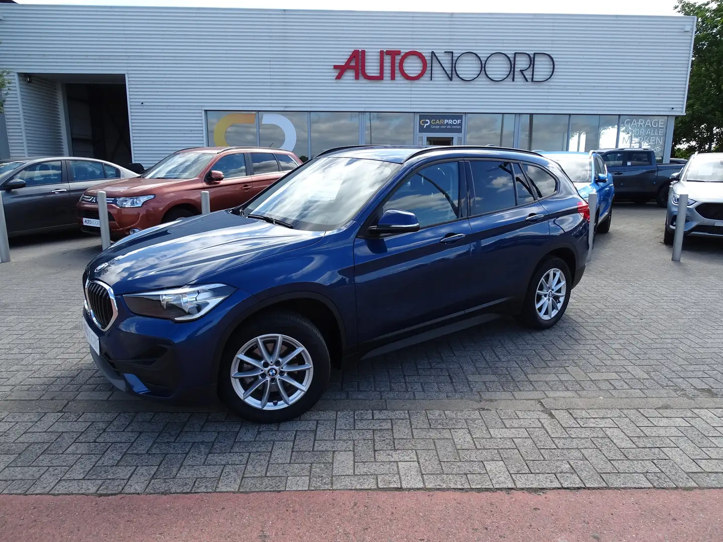 BMW X1 X1 sDrive18d Aut. Sport Line * TOSTAAT!!! Bleu - 1