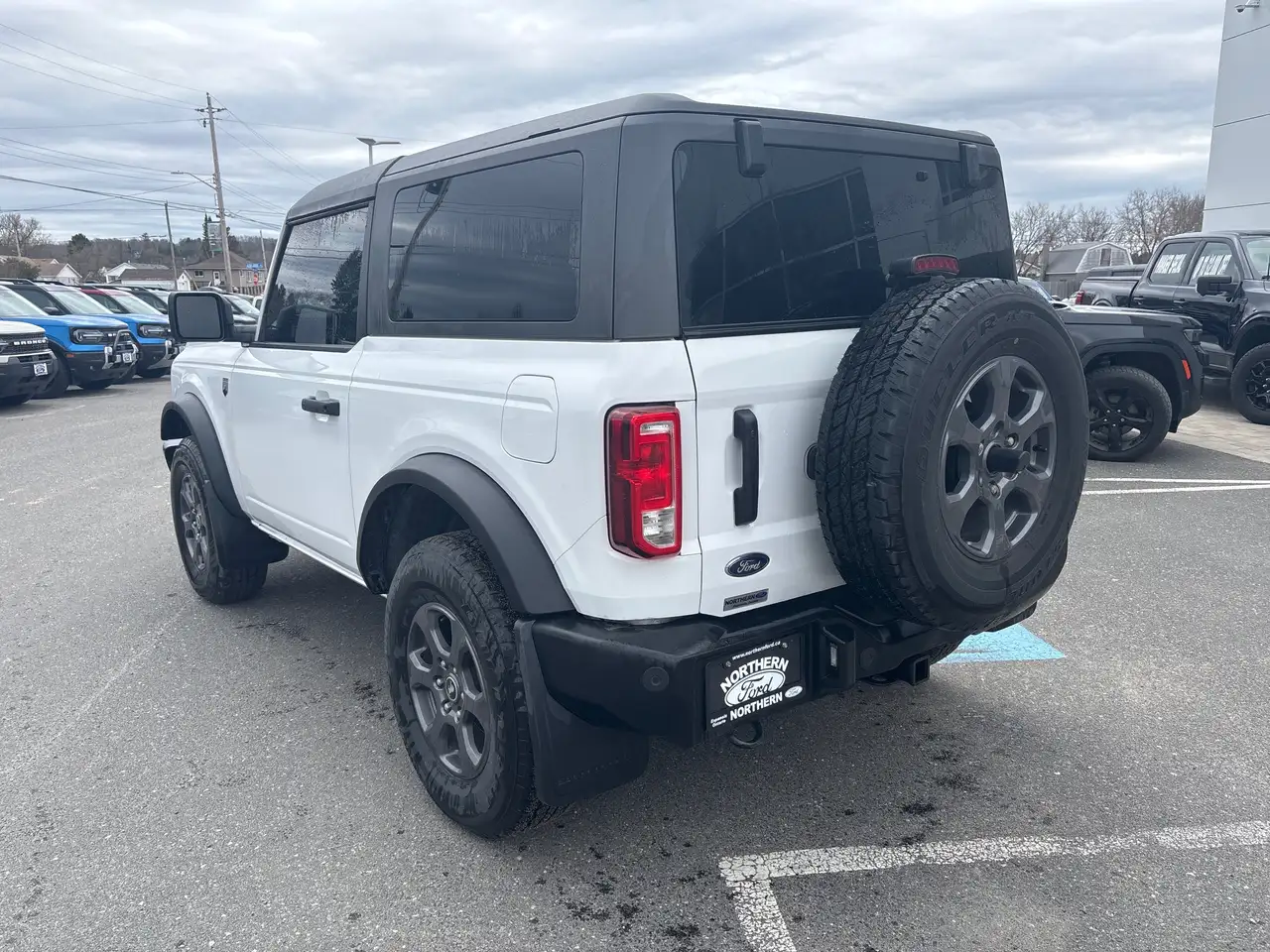 Ford Bronco снимка Ford Bronco