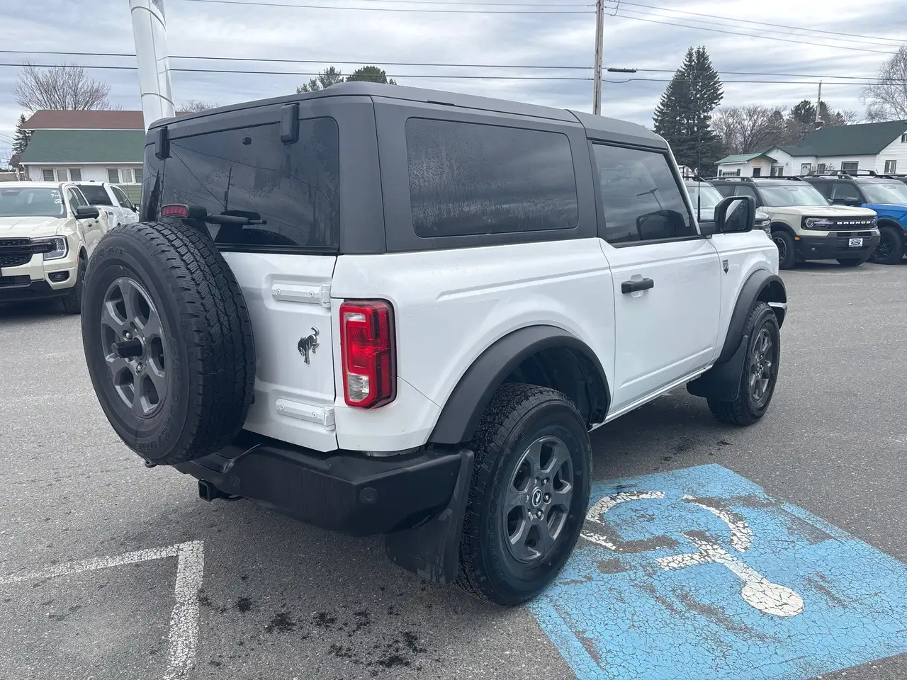 Ford Bronco снимка Ford Bronco
