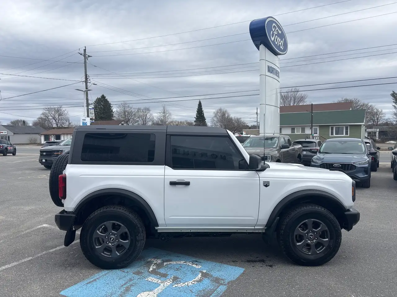 Ford Bronco снимка Ford Bronco