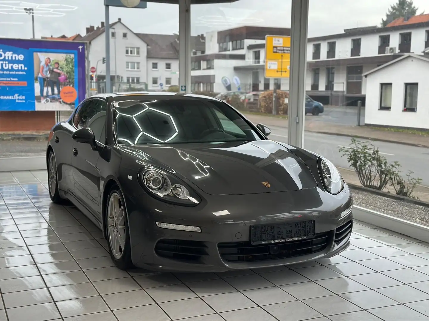Porsche Panamera Diesel 300 PS Bi-Xenon Scheckheft Grau - 2