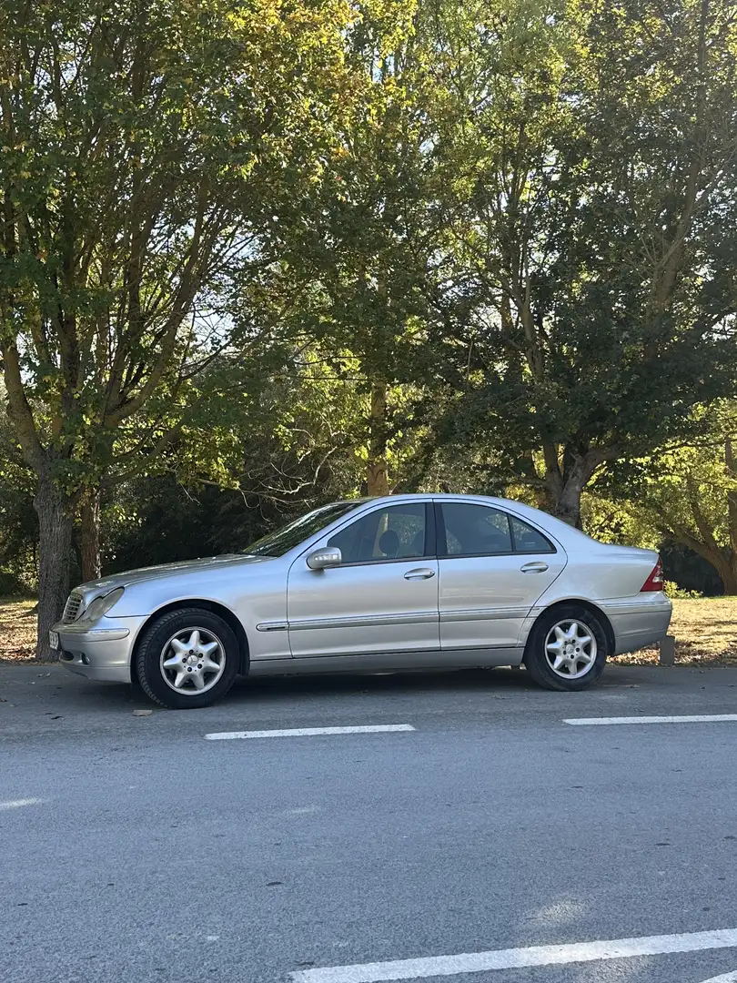 Mercedes-Benz C 200 K Elegance - 2