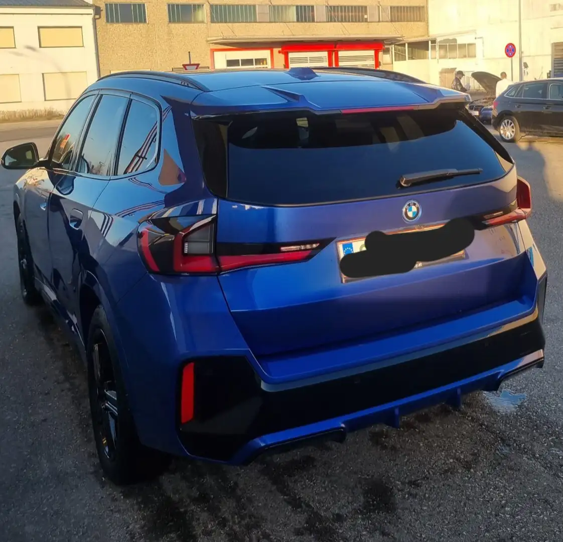 BMW iX1 iX1 eDrive20 66,5kWh Blau - 2