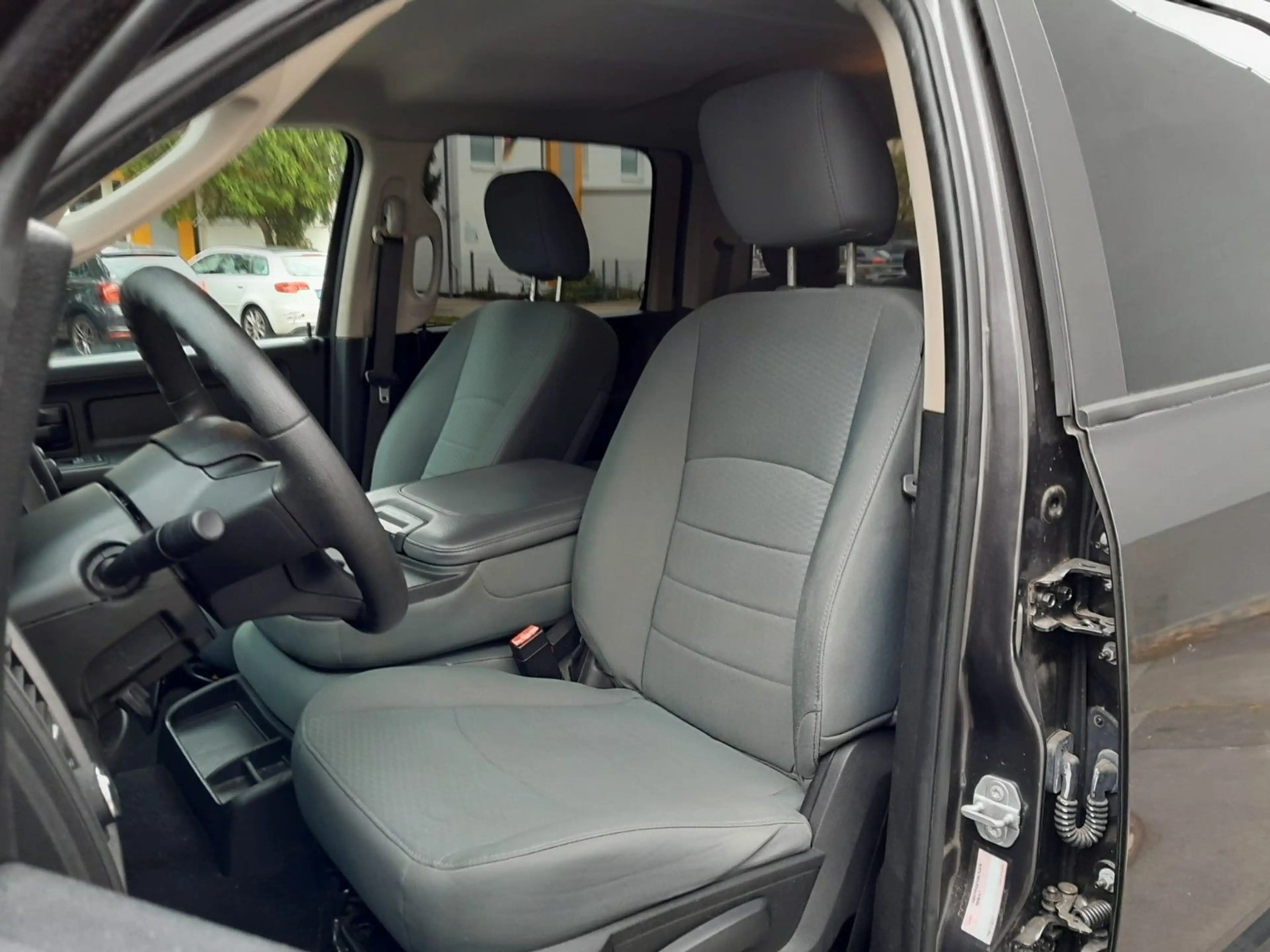 Dodge RAM 1500 5,7 HEMI SPORT V8 6SZ NAVI CAM AHK — photo 7