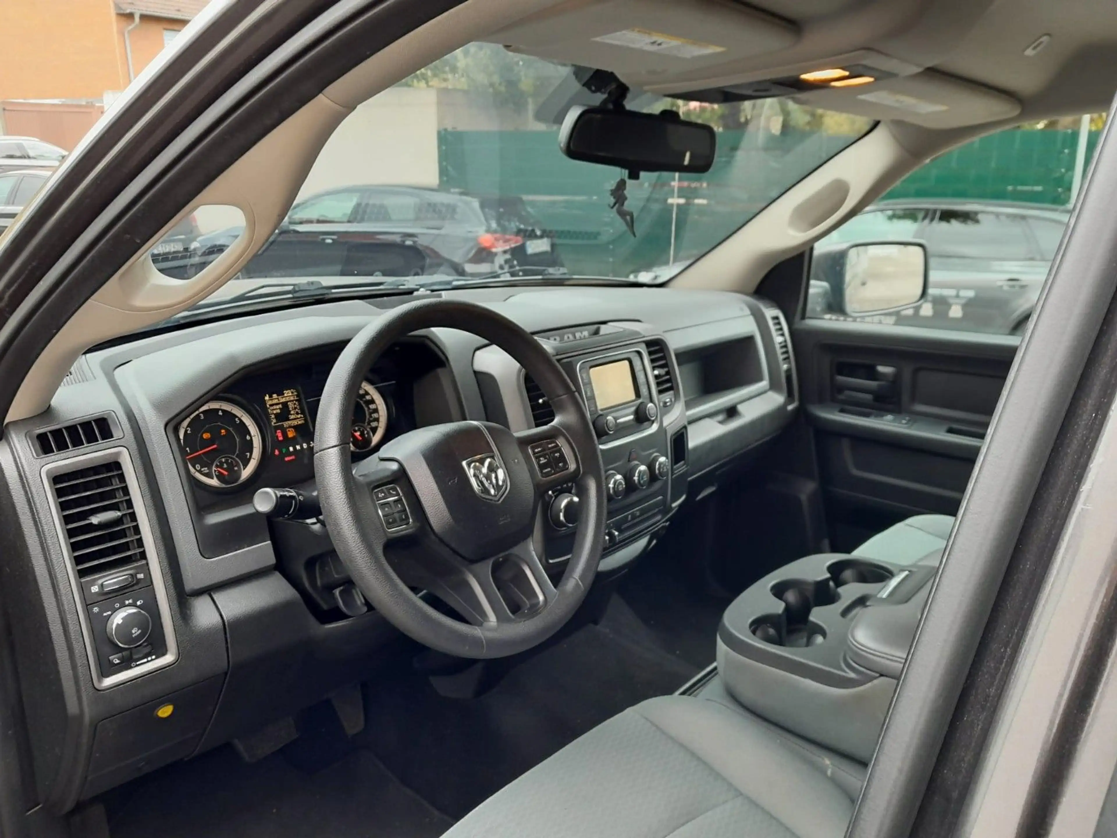 Dodge RAM 1500 5,7 HEMI SPORT V8 6SZ NAVI CAM AHK — photo 3