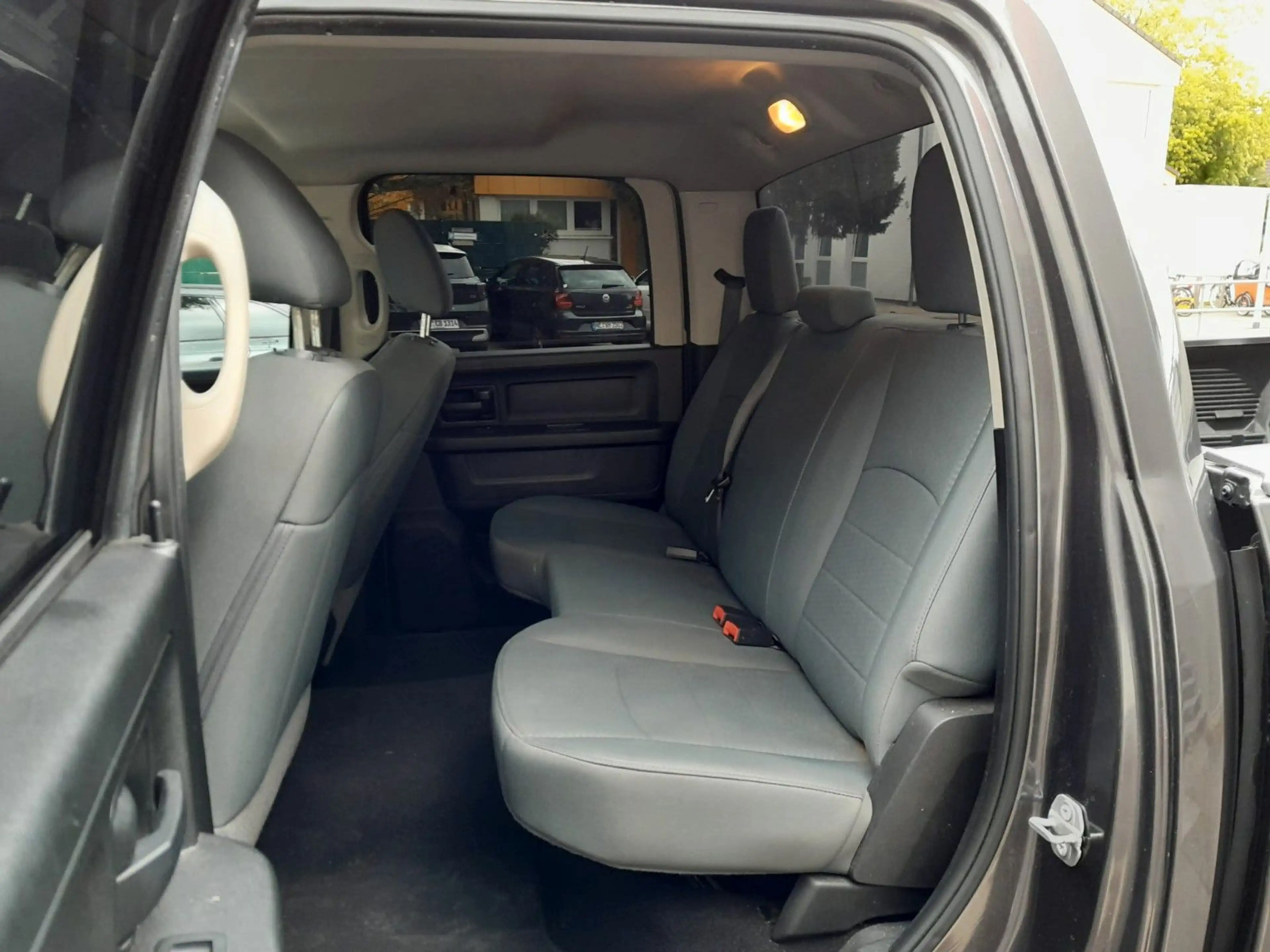 Dodge RAM 1500 5,7 HEMI SPORT V8 6SZ NAVI CAM AHK — photo 21