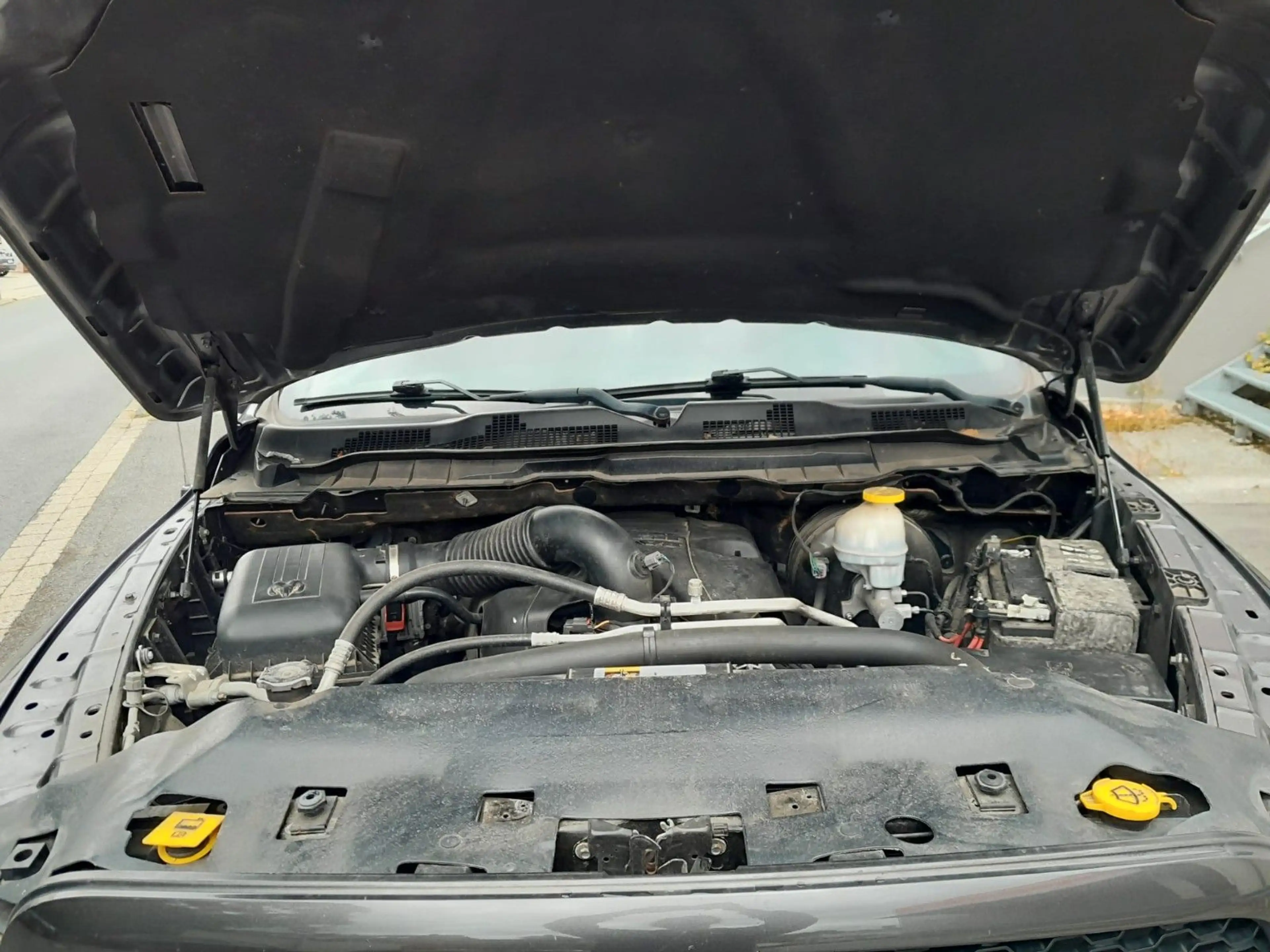 Dodge RAM 1500 5,7 HEMI SPORT V8 6SZ NAVI CAM AHK — photo 22
