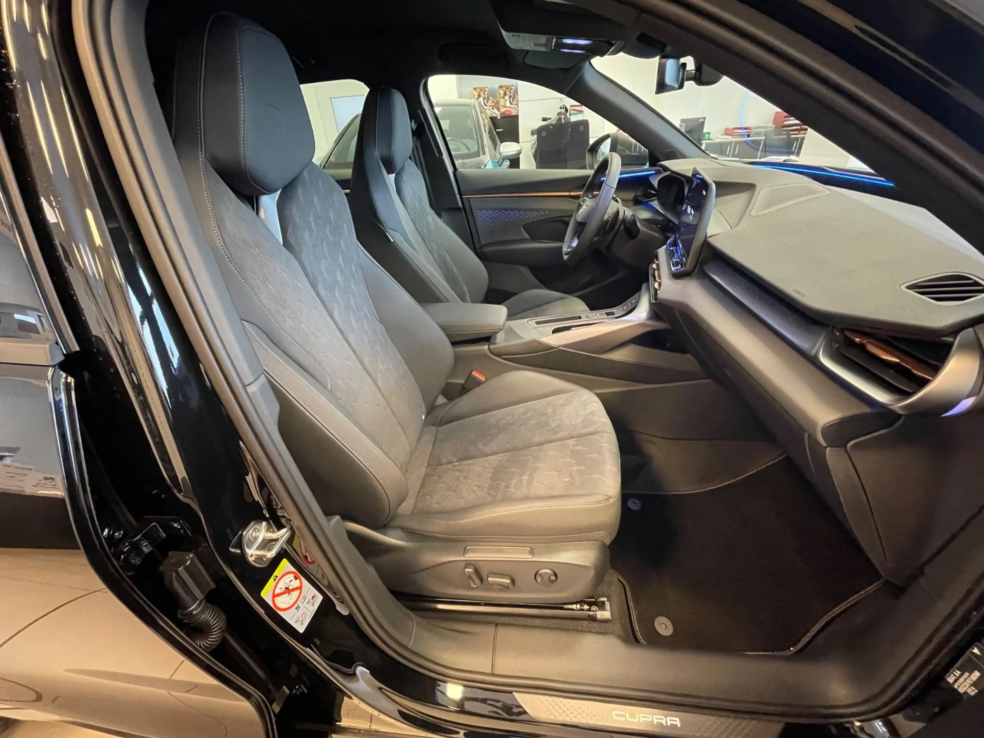 CUPRA Terramar 2.0 TSI 195 kW 4Drive VZ DSG Allrad — photo 13