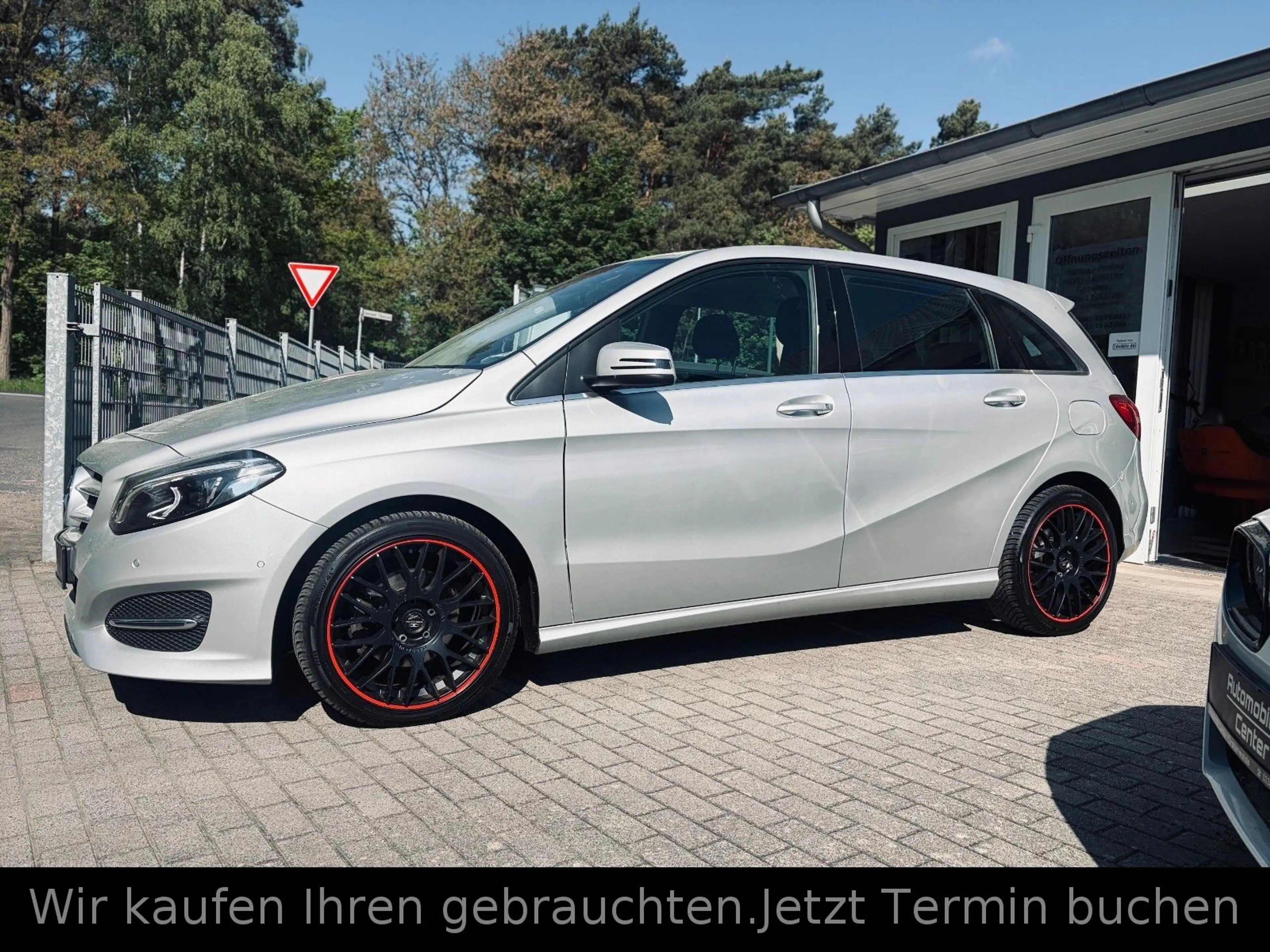 Mercedes-Benz B 180 Score Automatik+Navi+LED+SHZ+Kamera+PDC+ — photo 4