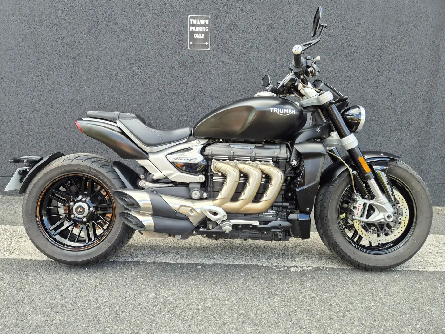 Triumph Rocket 3 R - 2