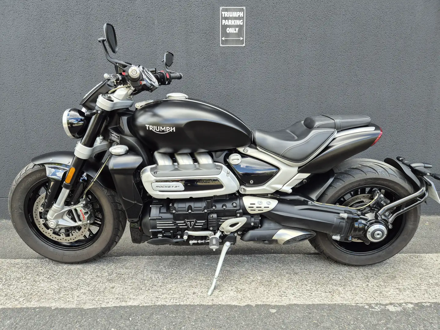 Triumph Rocket 3 R - 1