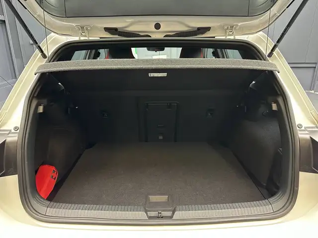 Volkswagen Golf view 27