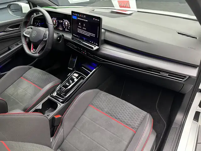 Volkswagen Golf view 11