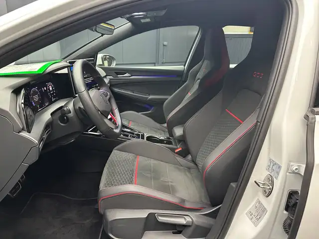 Volkswagen Golf view 14