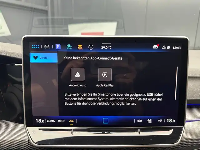 Volkswagen Golf view 19