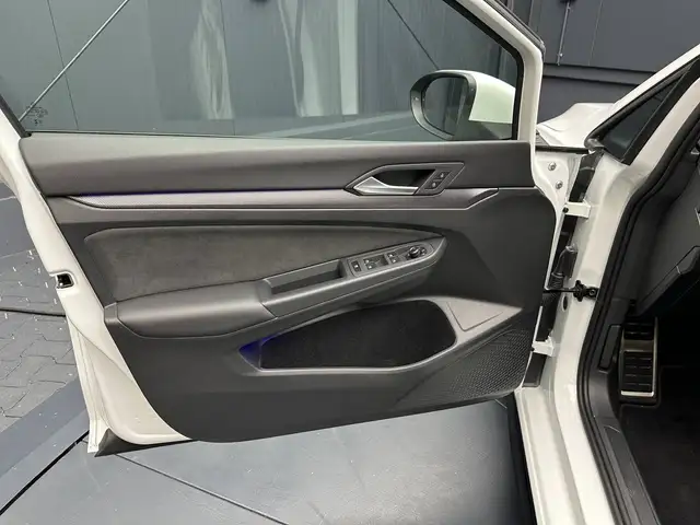 Volkswagen Golf view 13