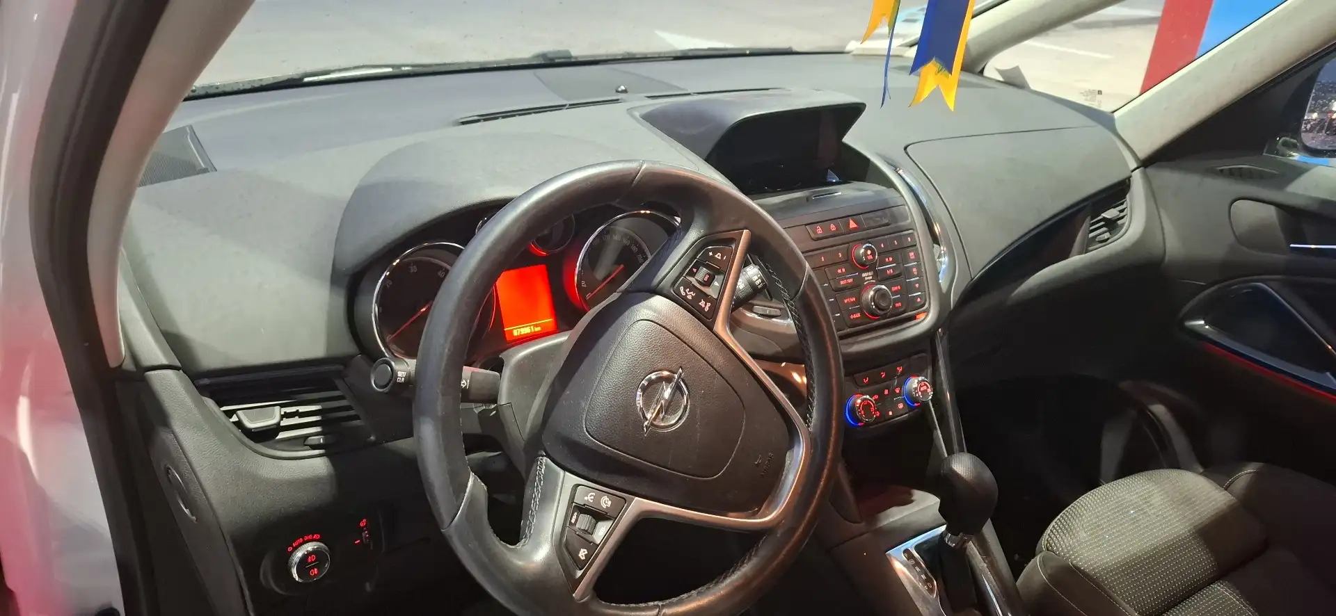 Opel Zafira Tourer 2.0 CDTI Automatik drive - 1