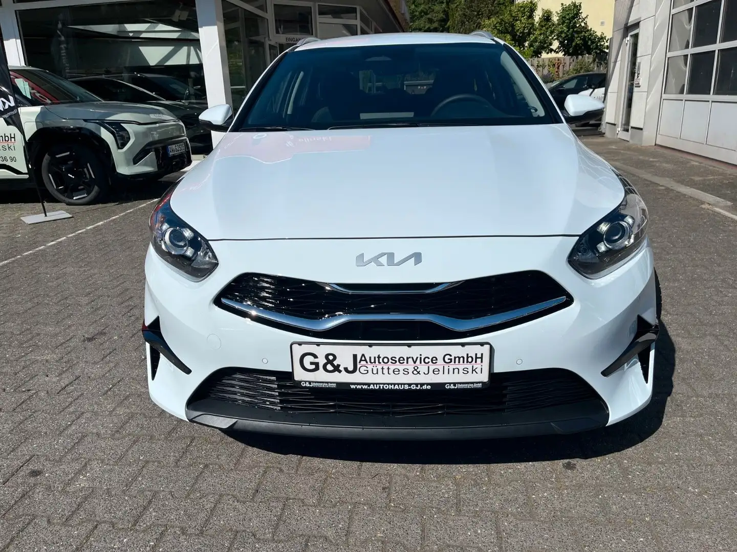 Kia Ceed SW / cee'd SW Ceed SW Ultimate Edition 140PS Navi, FCAA, HDA Biały - 2