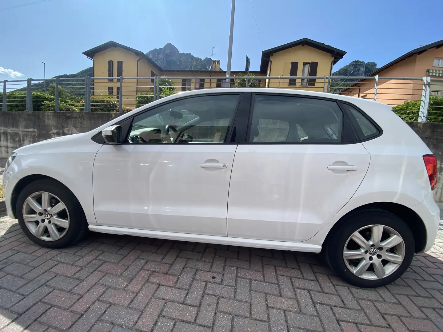 Volkswagen Polo 5p 1.2 tsi Highline 105cv dsg - 1
