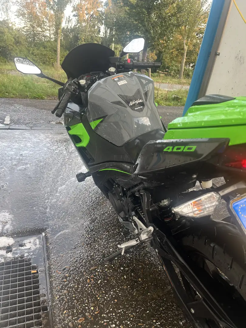 Kawasaki Ninja 400 - 2