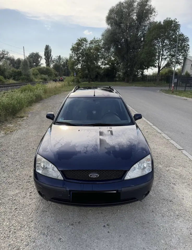 Ford Mondeo 2.0 Turnier Ghia, foto 2