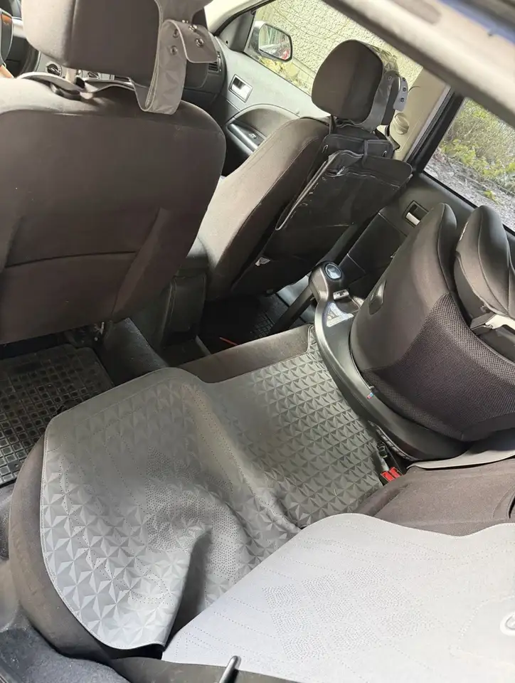 Ford Mondeo 2.0 Turnier Ghia, foto 9