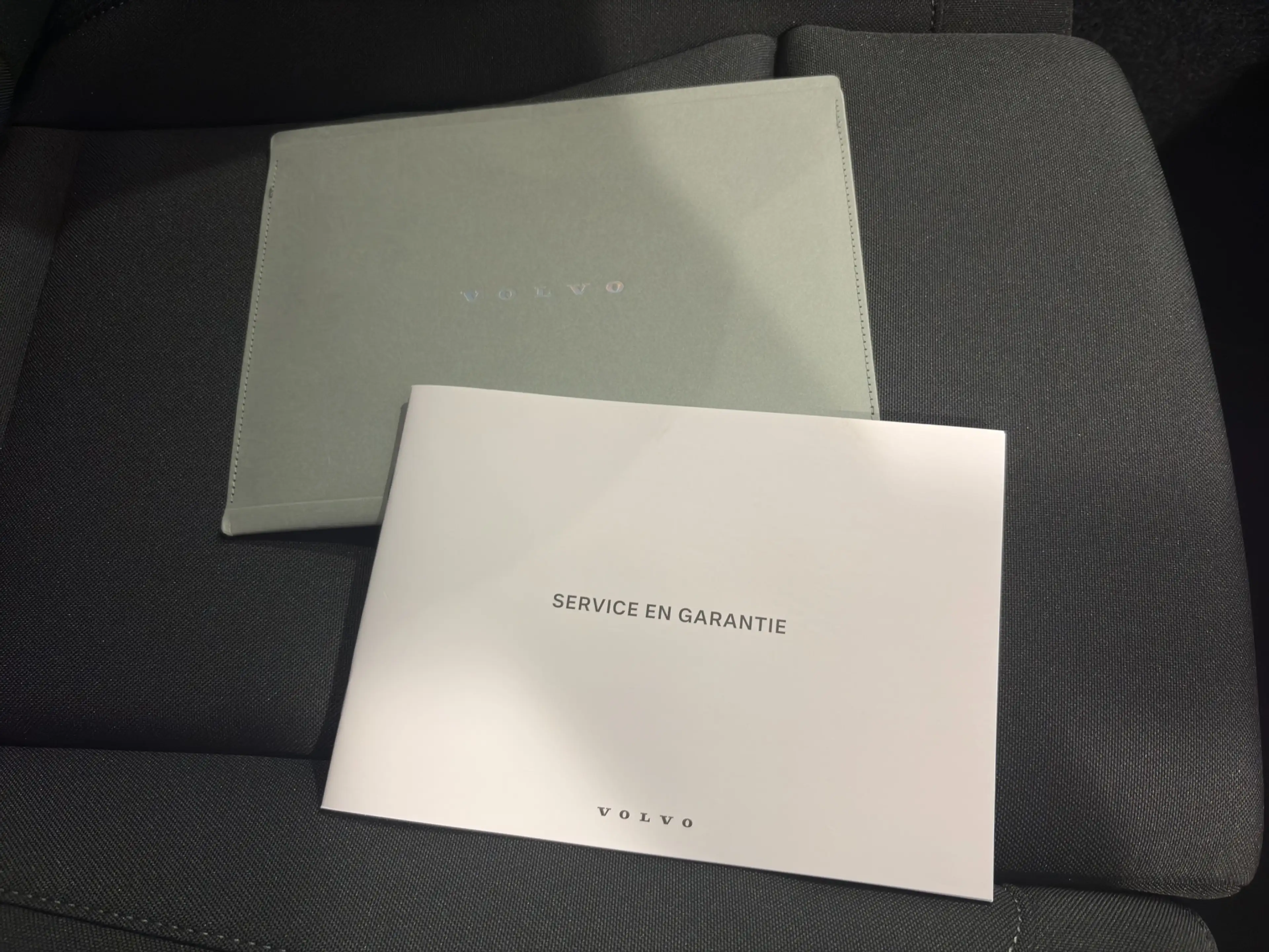 Volvo V60 2.0 T8 Plug-in hybrid AWD Polestar Engineered | He — photo 12