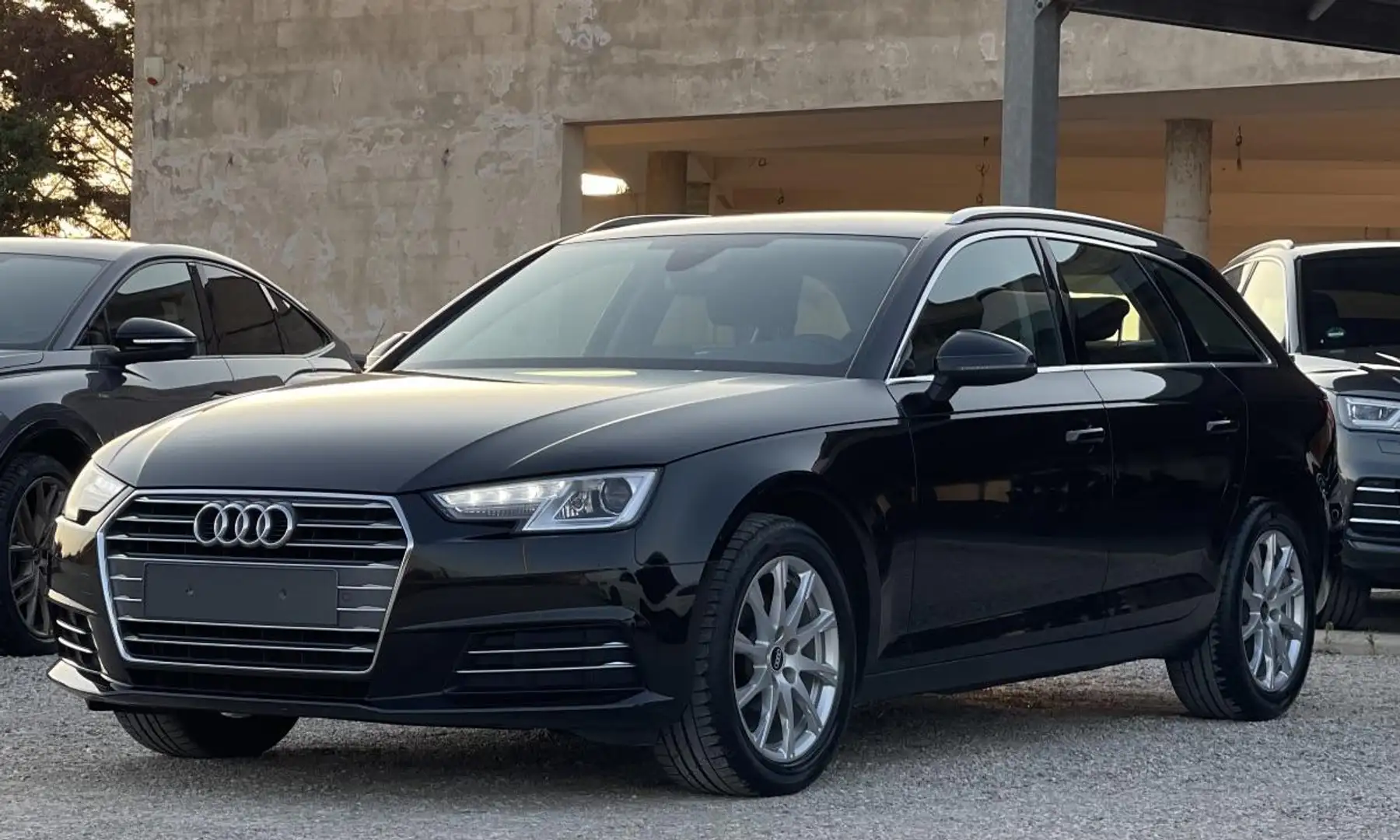 Audi A4 35 TDI S tronic Sport Zwart - 2