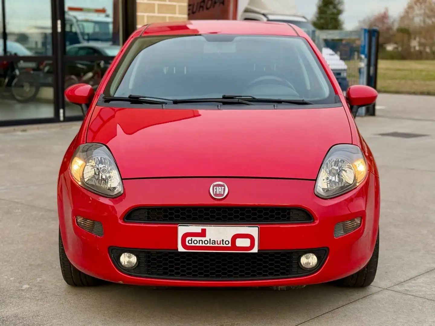 Fiat Punto Punto III 2012 5p 1.4 easypower Lounge Gpl Rosso - 2