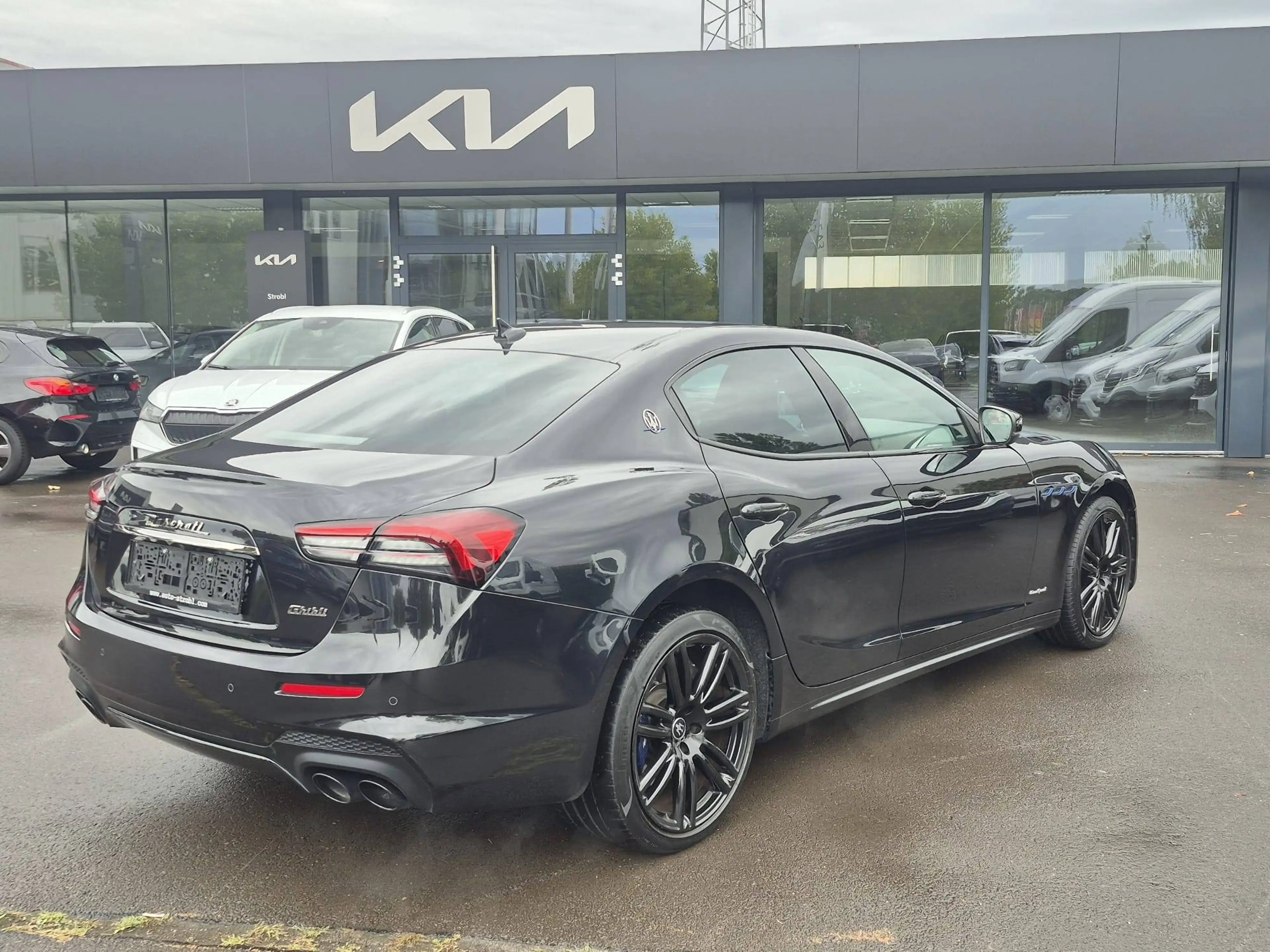 Maserati Ghibli Hybrid GranSport *H&K**360°*Leder* — photo 3
