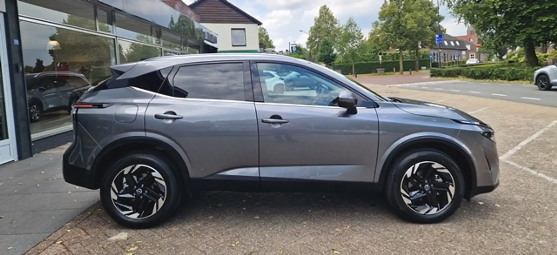 Nissan Qashqai 1.3 158PK DIG-Turbo Mild-Hybrid X-Tronic A/T N-Con Gris - 2