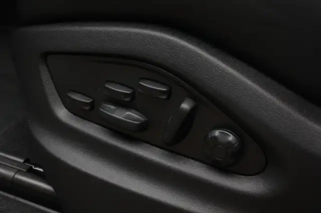 Porsche Cayenne view 11