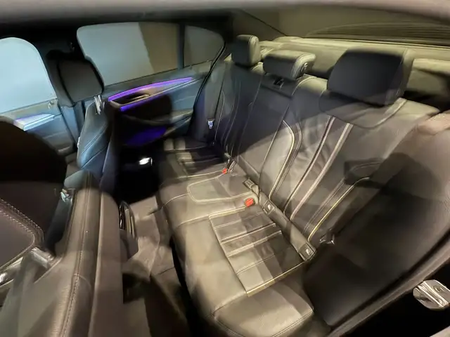 BMW 5 Series view 12
