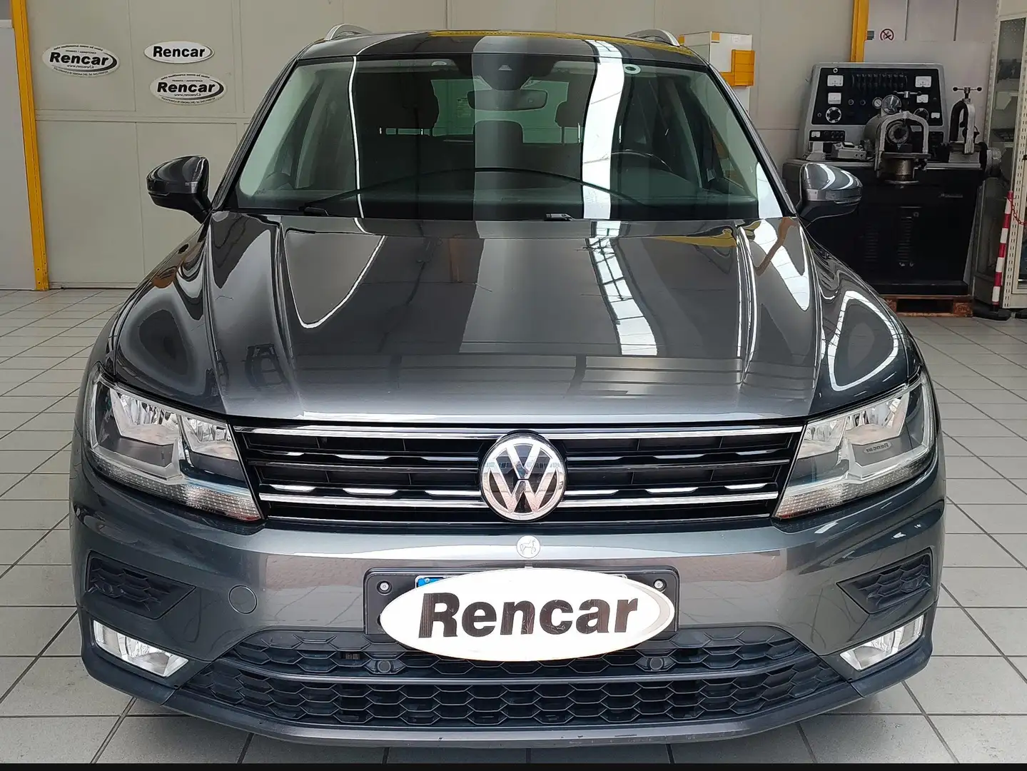 Volkswagen Tiguan Tiguan II 2016 2.0 tdi Style 4motion 150cv dsg Gris - 2