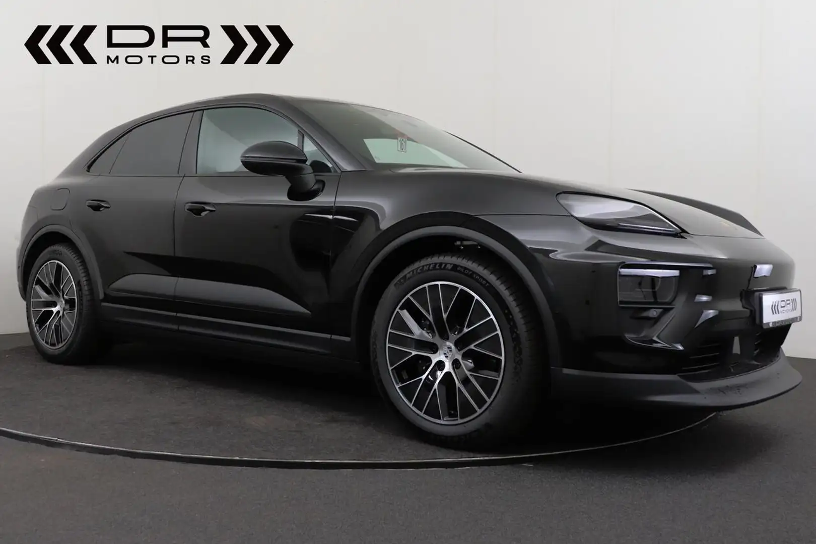 Porsche Macan ADAPTIVE CRUISE - PANO - DAB- NEW - 0 km Schwarz - 2