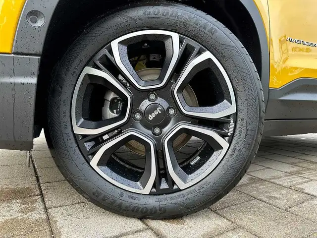 Jeep Avenger view 9