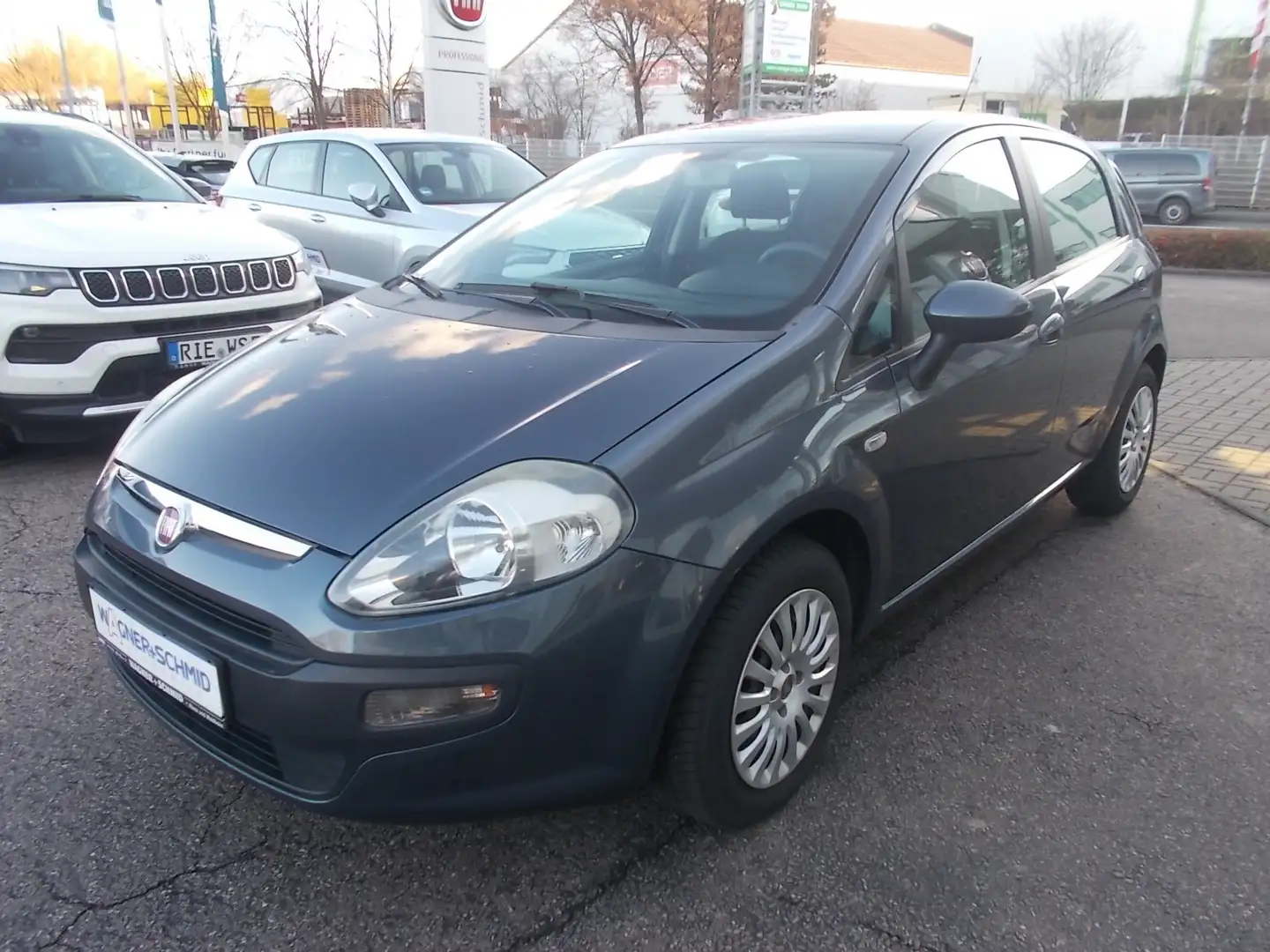 Fiat Punto Evo 1.4 8V Dynamic + AHK Grau - 1