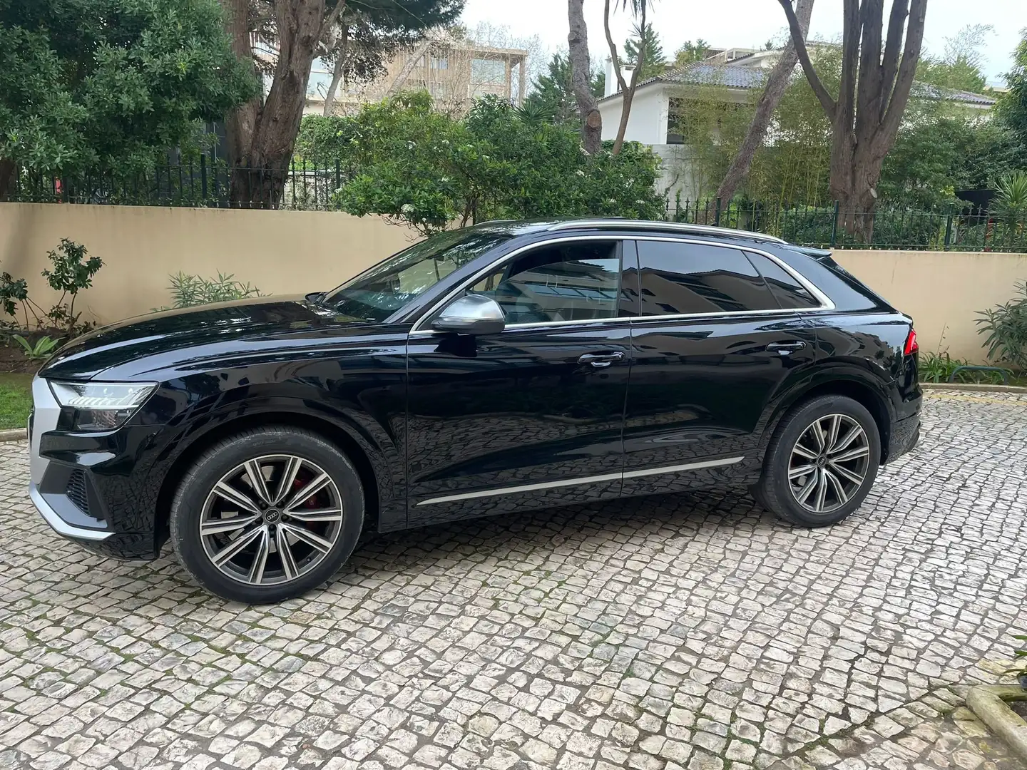 Audi SQ8 SQ8 TFSI plus quattro tiptronic plus Negro - 1