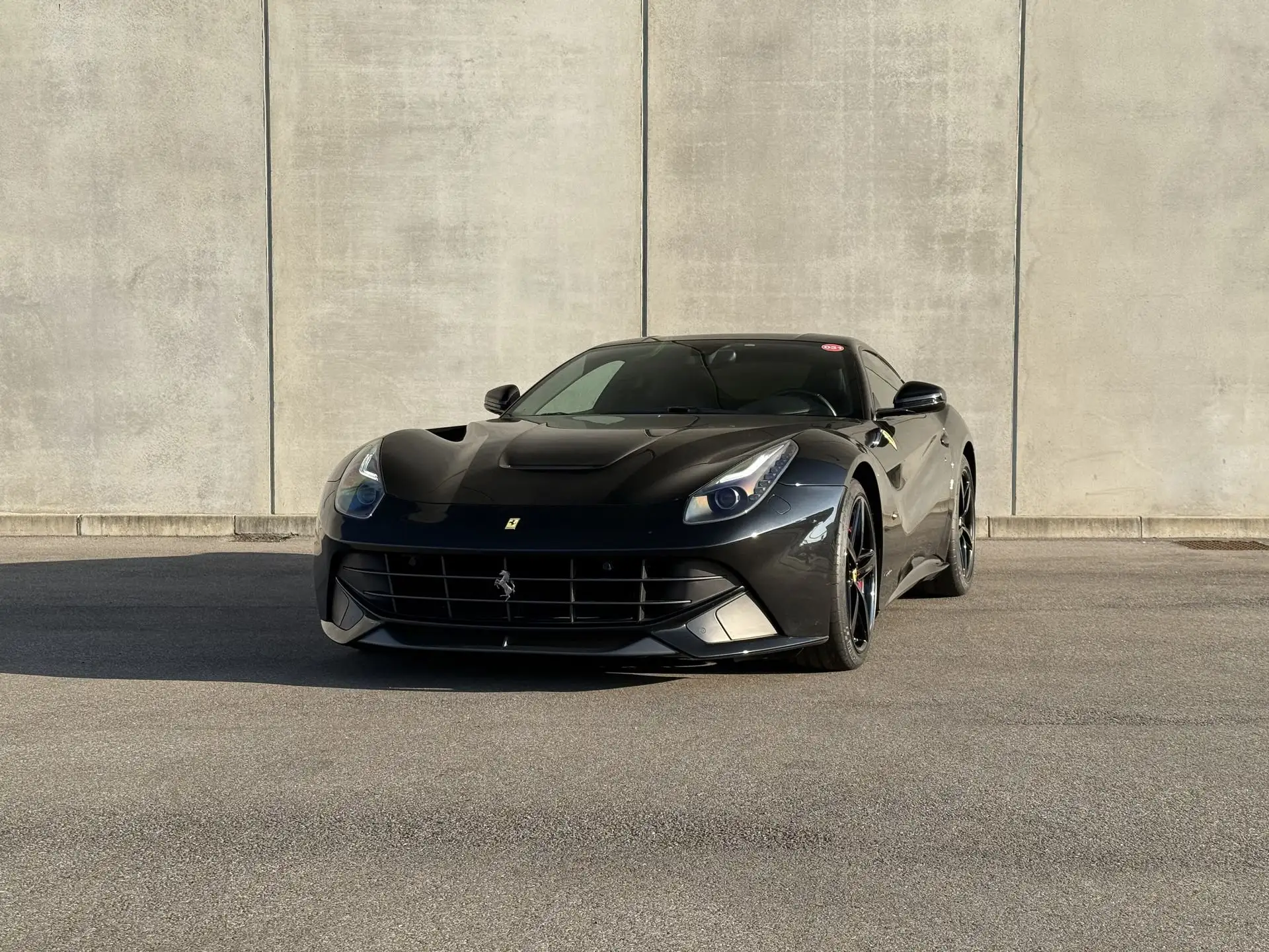 페라리 F12 베를리네타 2013 검정 사진 3