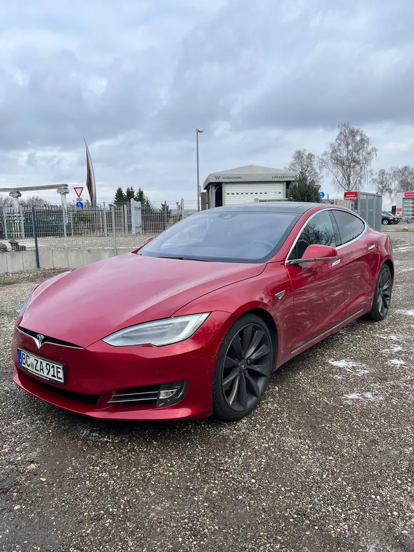 Tesla Model S TOP 90D Free Supercharge Panorama Schiebe Rot - 1
