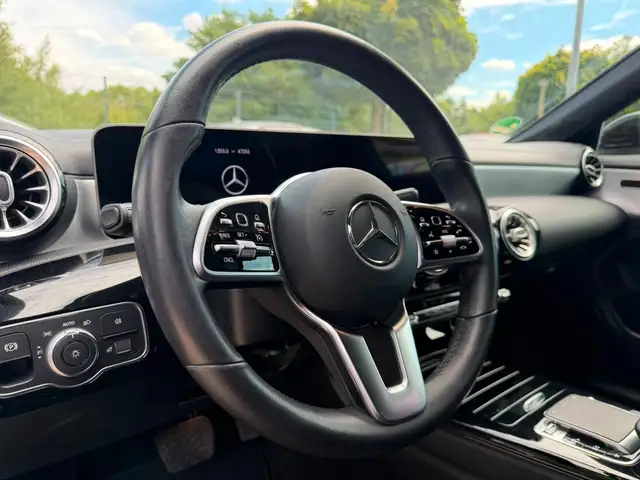 Mercedes-Benz Cla view 8