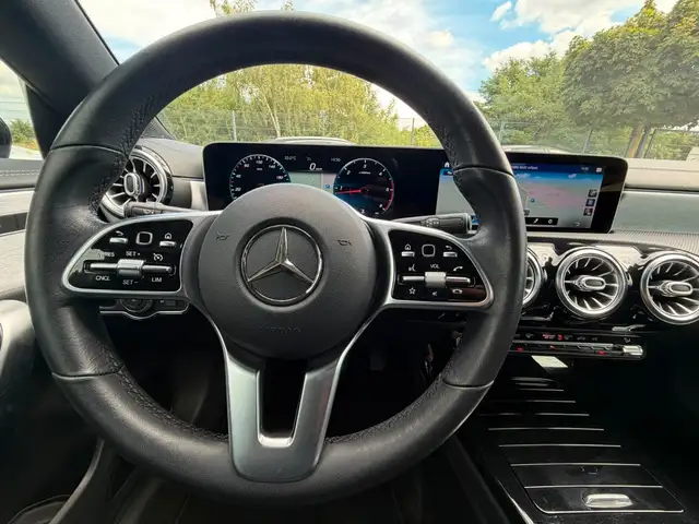 Mercedes-Benz Cla view 12