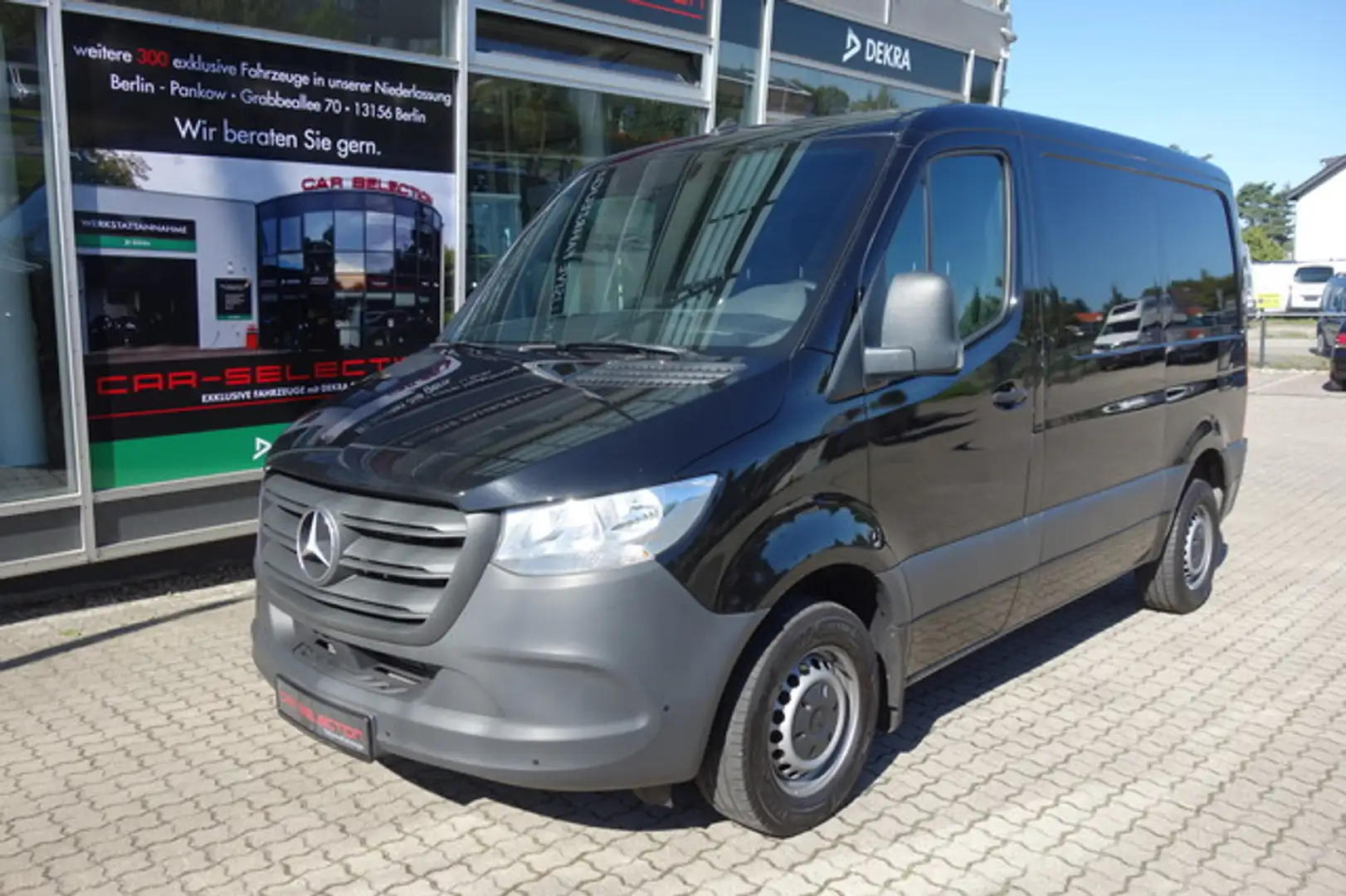 Mercedes-Benz Sprinter 211 CDI L1H1 KAM/9-G/MBUX/STDHZG/KLIMA Zwart - 1