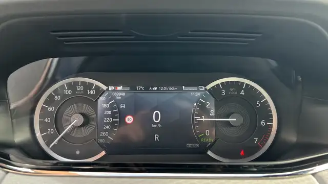 Land Rover Range Rover Evoque view 19