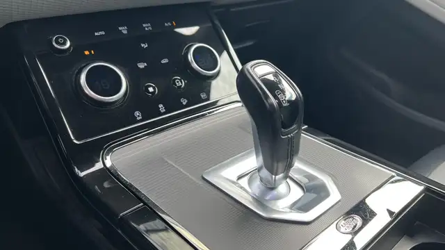Land Rover Range Rover Evoque view 16