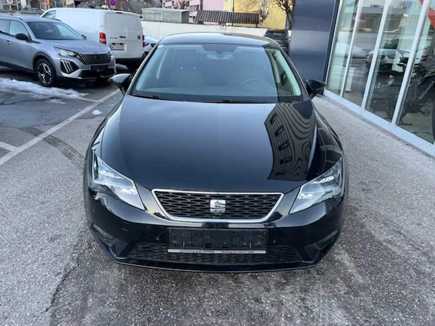SEAT Leon Leon ST 1,2 TSI Schwarz - 2